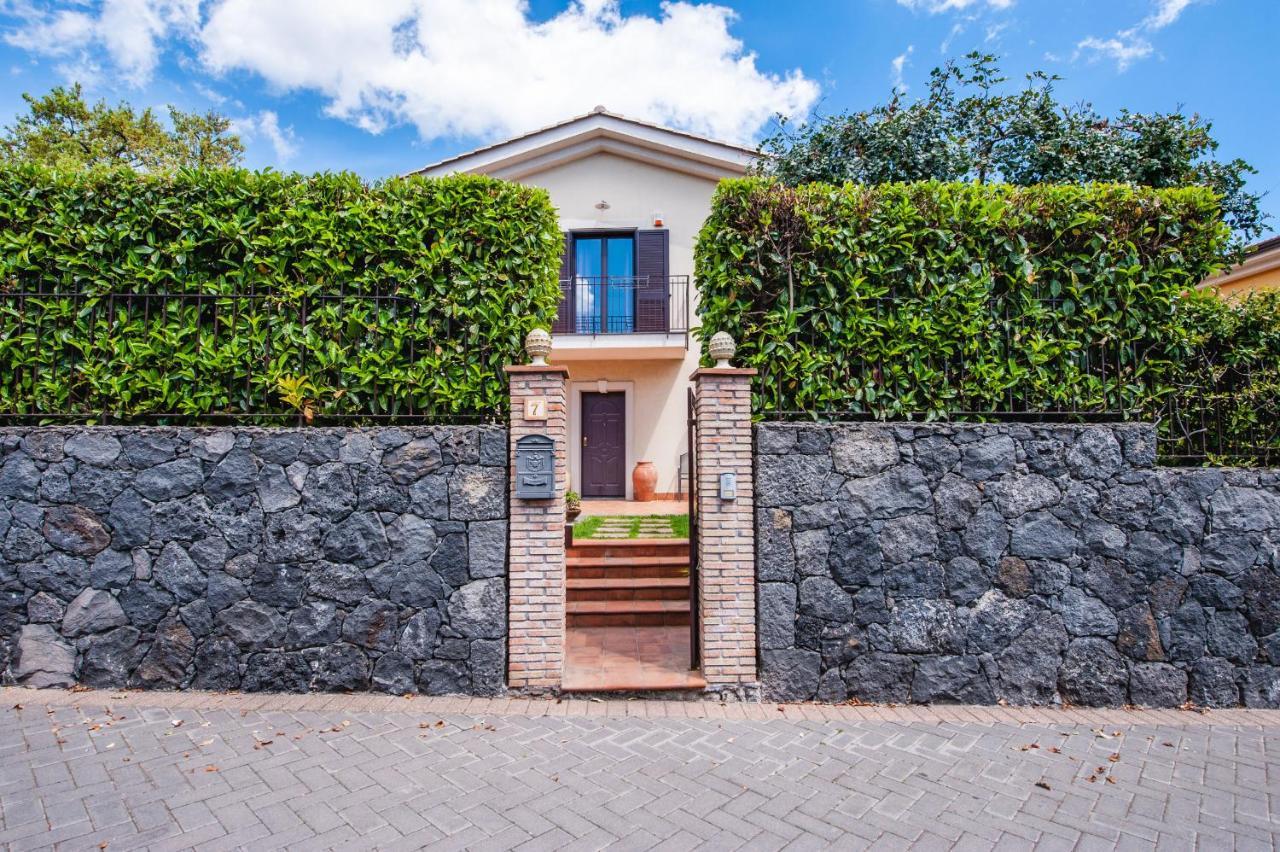 הוילה טרקסטאני Siliqua House With Garden By Wonderful Italy מראה חיצוני תמונה